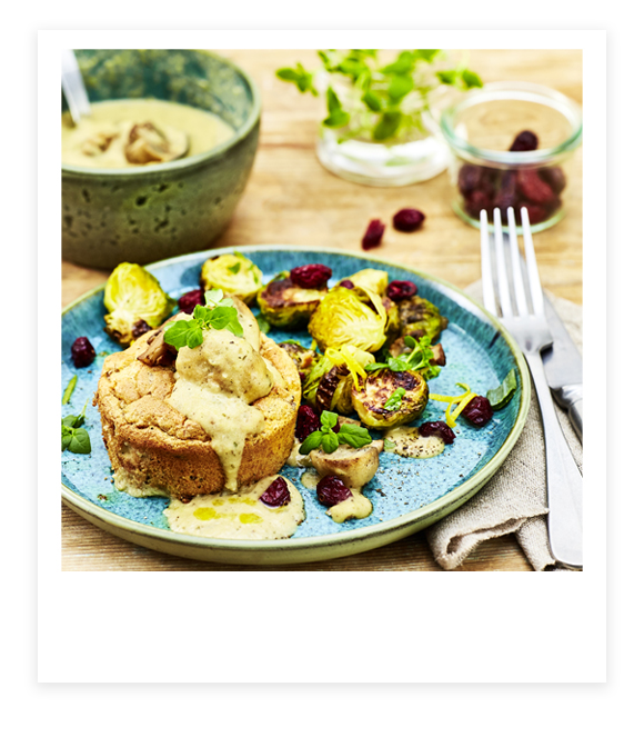 Maronen-Soufflé mit geröstetem Rosenkohl