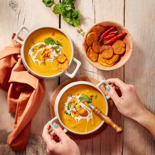 Scharfe Süßkartoffelsuppe mit Kokos